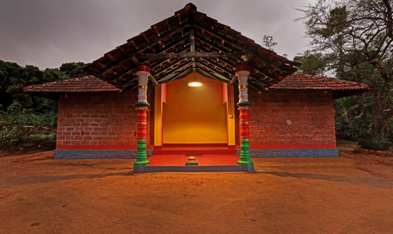 Hotel Allaranda Homestay Madikeri Exterior foto